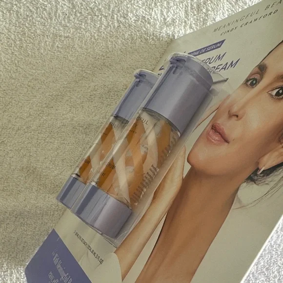 Meaningful Beauty Crème de Serum 2-in-1 Serum and Cream